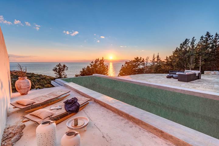 Holiday rental for 7 people, with Ocean view and Terrace as well as Garden and Pool in Paxos