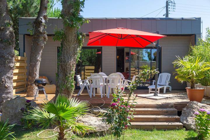 Villa Léonie 1 km from the beach, with private terrace and private garden in Trégunc, Côte de Cornouaille