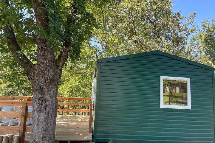 Location de vacances pour 4 personnes, avec jacuzzi ainsi que jardin et piscine à Monfaucon - 3