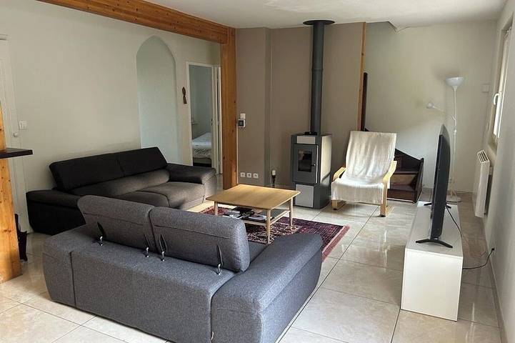 Gîte pour 8 personnes dans Verneuil-l'Étang