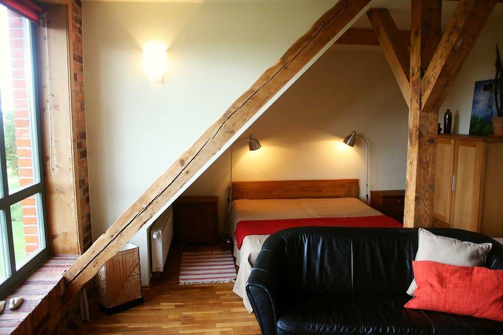 Entire apartment, Apartment Klatschmohn - I know a house on the forest ... in Malchin, Kummerower See