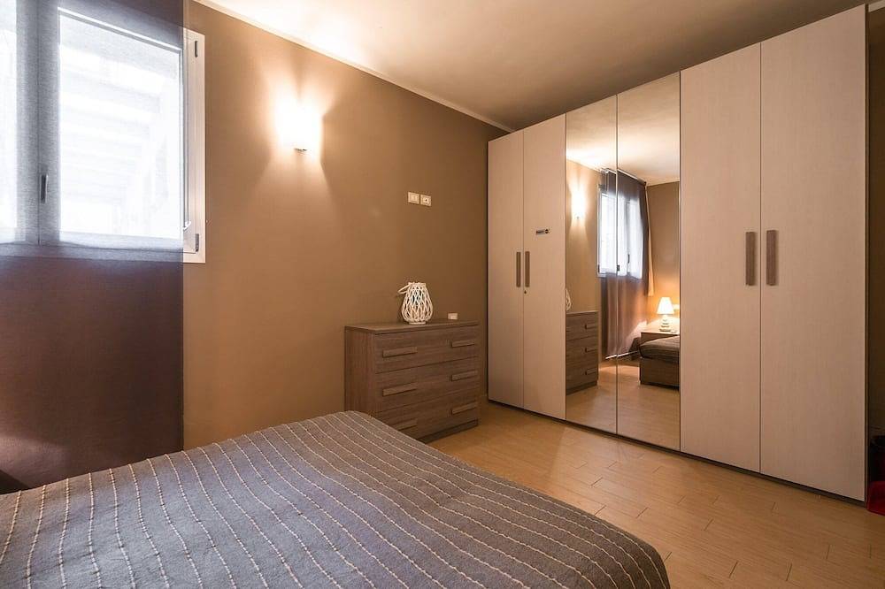 Ganze Wohnung, Rückzugsort am See mit Garten in Marone, Gemeinde Marone