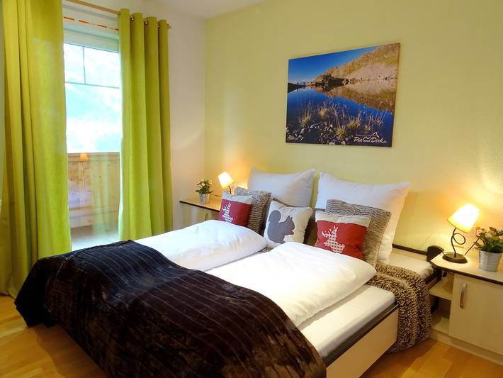Ganze Wohnung, "App 5 Personen" in der Ferienwohnung Haus Alpenjuwel in der Nähe von Skigebieten in Tuxer Alpen, Hippach
