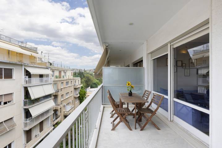 Entire apartment, Heyden 3 · Top Floor Renv 3Bdr Apt / “Pedion tou in Central Section of Athens, Athens