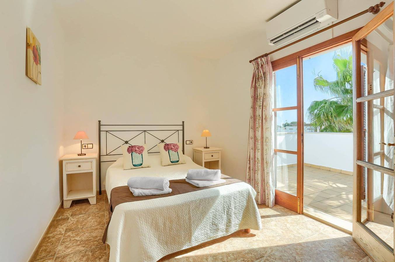 Villa Can Mas by Villa Plus in Cala Egos, Santanyí