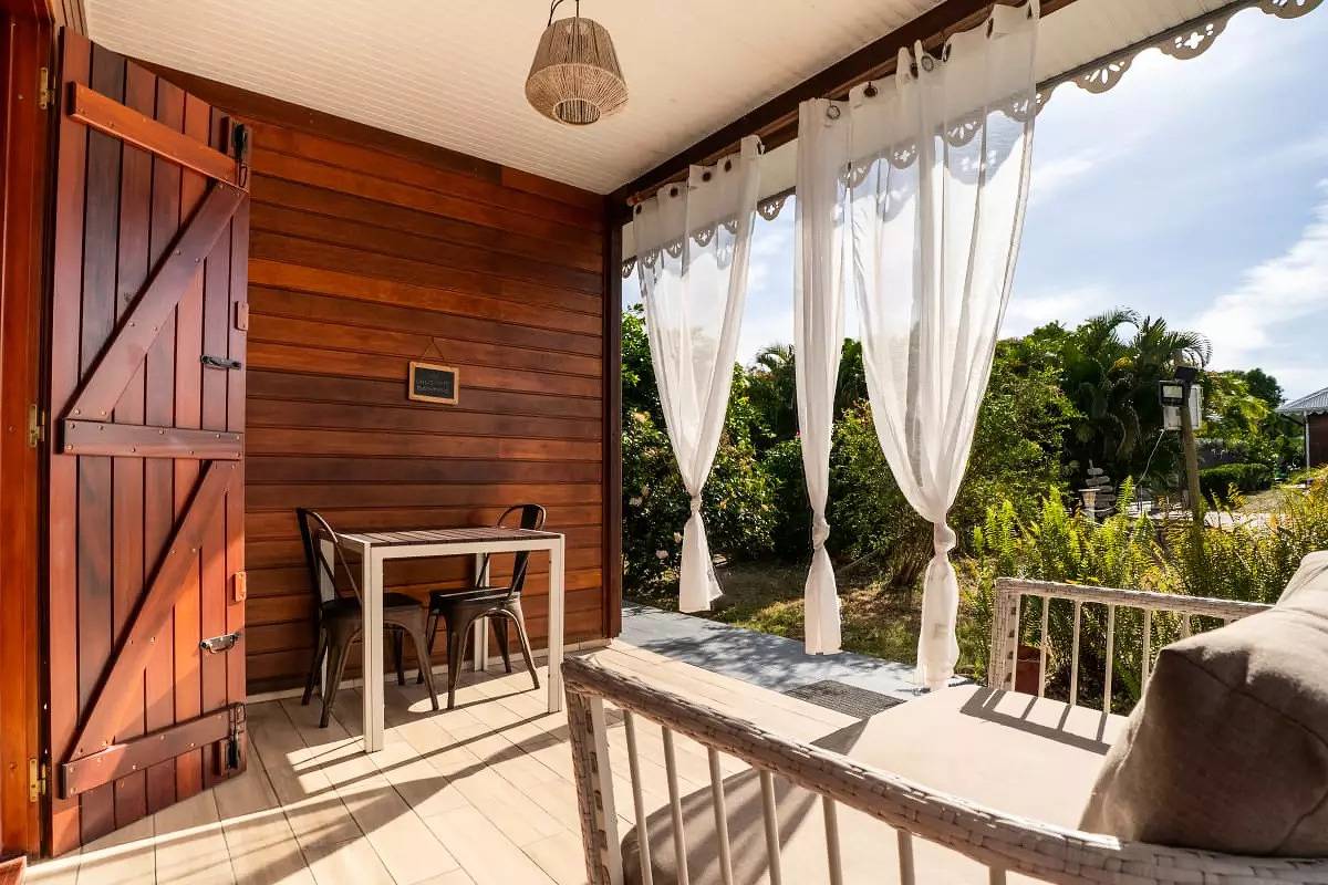 Mobil Home - Bungalow - Cottage for 2 People in Sainte-Anne, Guadeloupe (Caribbean)