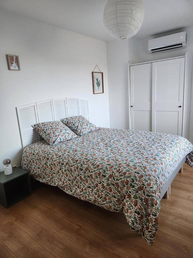 Five-Bedroom House in Villeneuve-sous-Dammartin, Seine-et-Marne