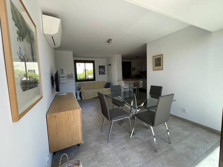 Appartement de vacances pour 5 personnes, avec terrasse ainsi que jardin et piscine dans l' Aude - 3