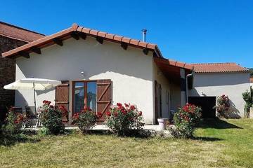 Gîte pour 4 personnes, avec jardin et balcon, animaux acceptés dans Apchat