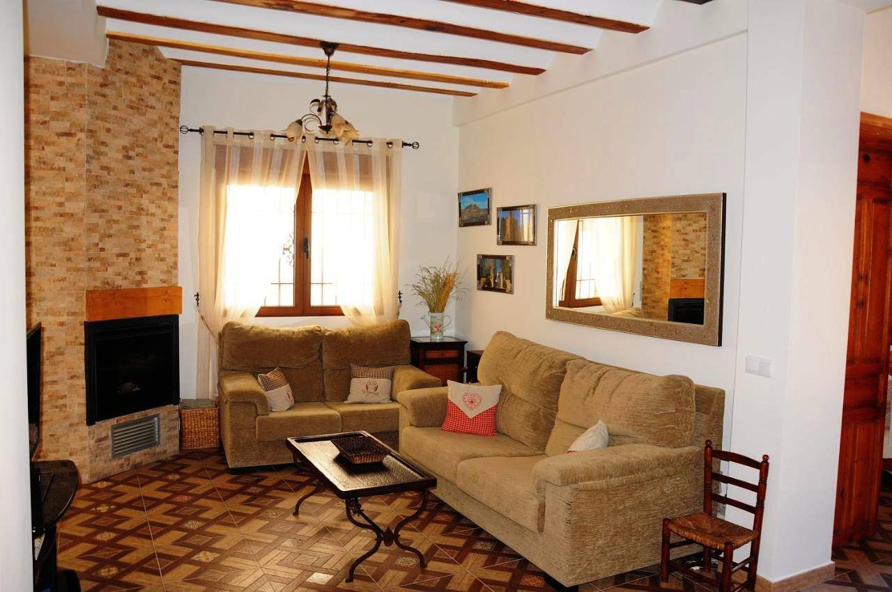 Six-Bedroom House in Carcelén, La Manchuela