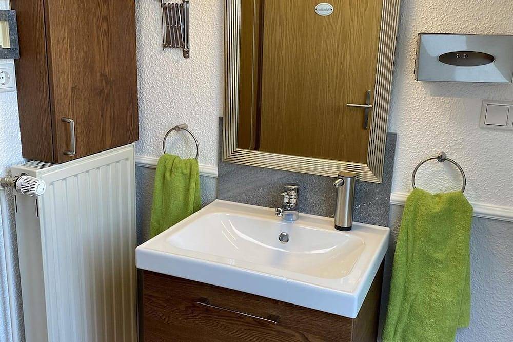 Ganze Wohnung, Ferienwohnung 2 - Ferienwohnung Peters in Bergenhusen, Eider-Treene-Sorge