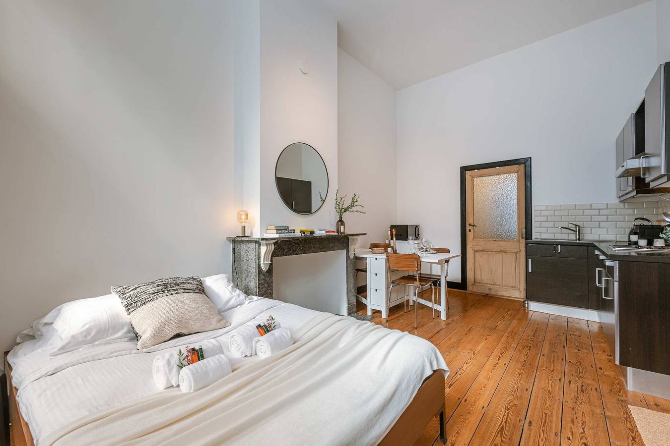 Appartement de vacances entier, Huswell - Charming studio in the center of Antwerp in Anvers, Région d'Anvers