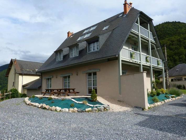 Location de vacances pour 16 personnes, avec vue et jardin à Arreau - 2