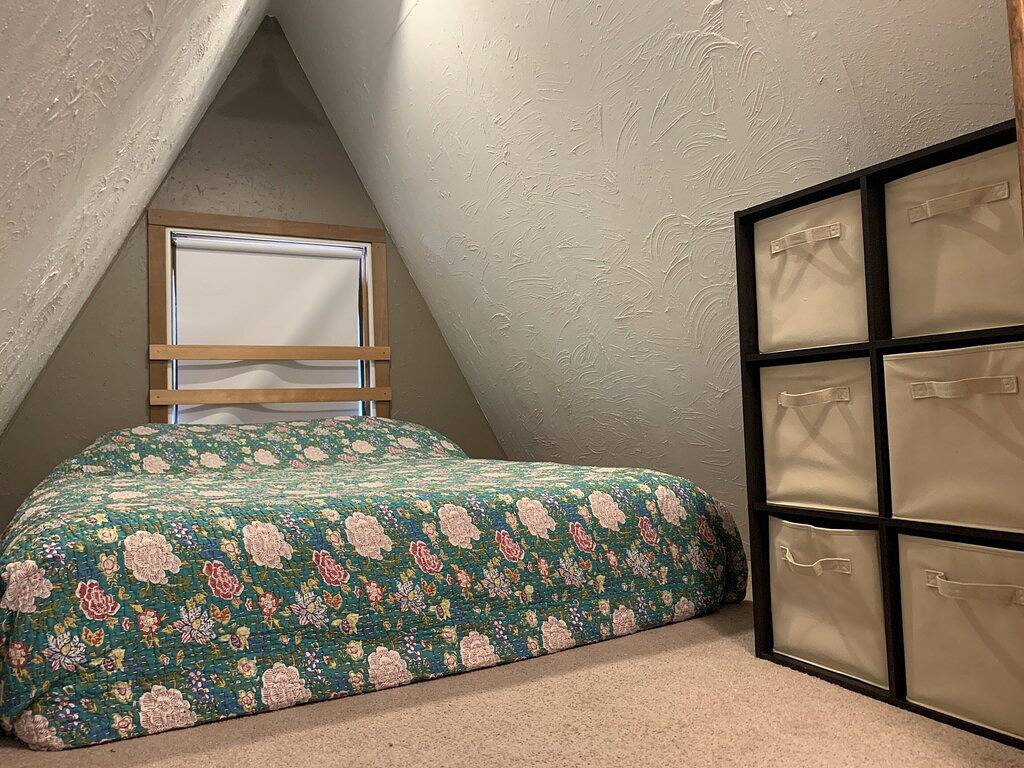 Mountain Cabin on Alyeska with Amazing Valley Views in Girdwood, Anchorage