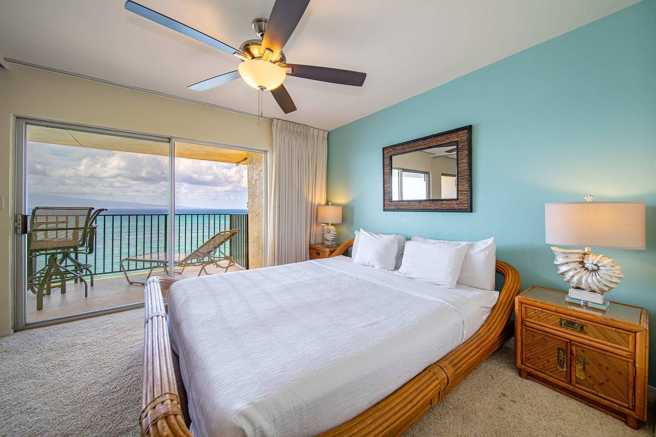 Apartamento entero, Top Floor Oceanfront Whales 2 Kings Big Lanai in Kahana, Napili-Honokowai