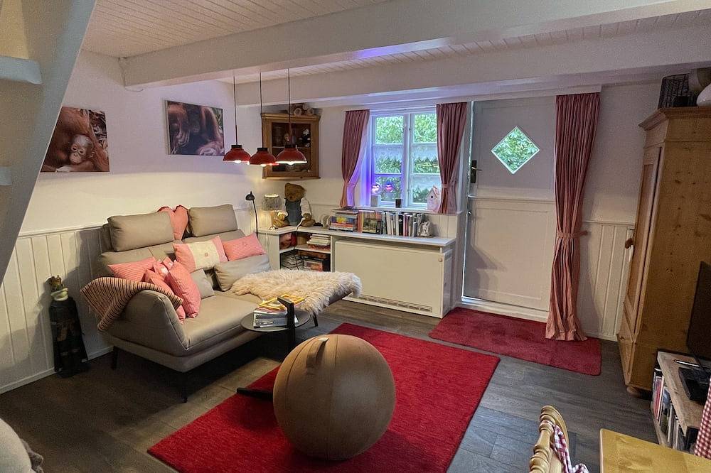 Thatched roof house - Heath village St. Dionys near Lüneburg-https://youtu.be/xg4Tjk1gvxu in Barum (Lüneburg), Nordheide