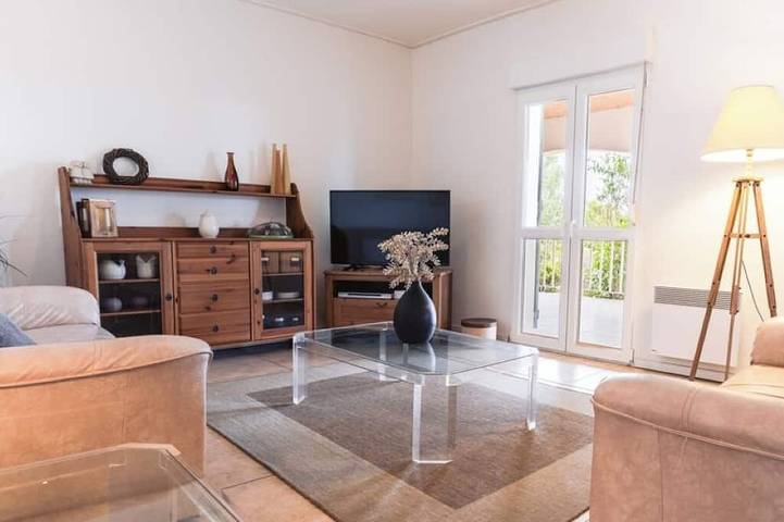 Location de vacances pour 6 personnes, avec terrasse et jardin, animaux acceptés à Escales - 4