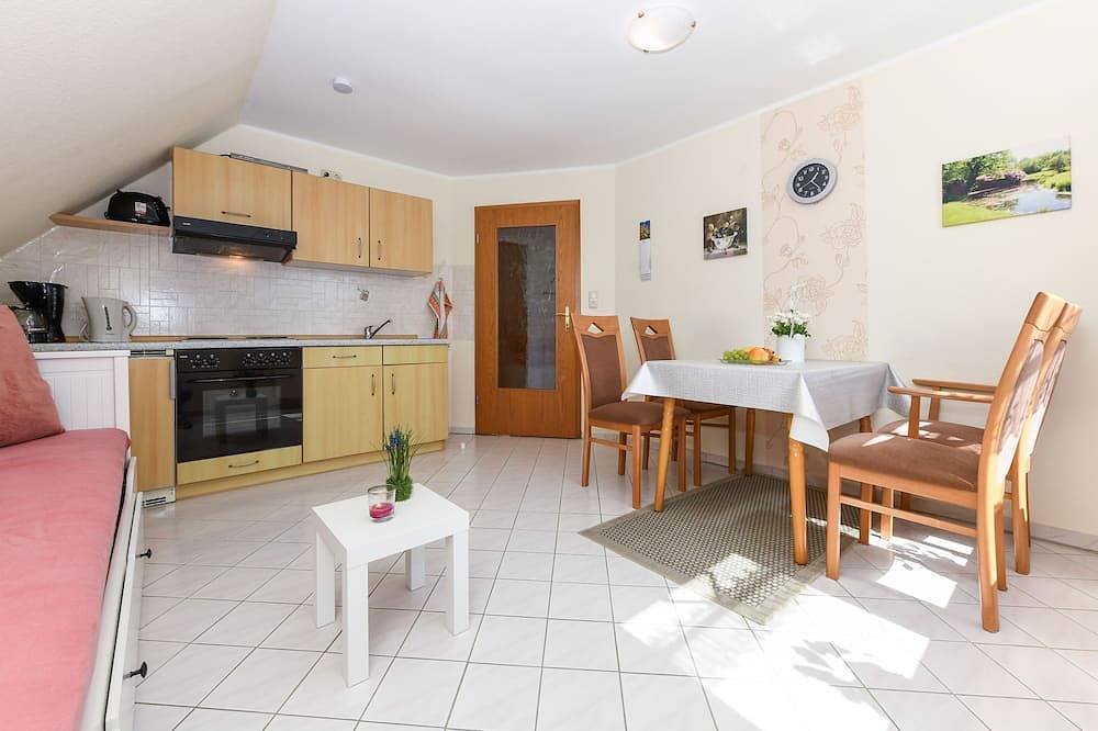 Ferienwohnung Waldblick - Ferienwohnungen auf dem Ferienhof Eschen in Moorweg in Moorweg, Nordseeküste