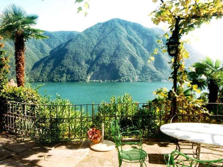Ferienhaus für 8 Personen, mit Pool und Terrasse sowie Garten in Lugano