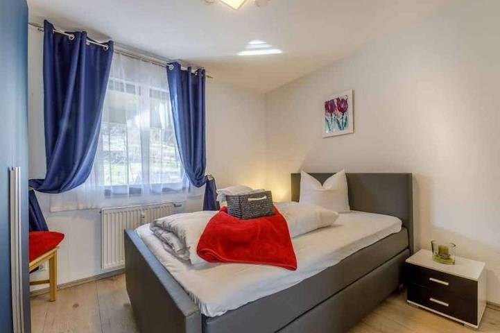 Ferienhaus für 20 Personen, mit Garten und Whirlpool sowie Sauna in Feldberg - 4