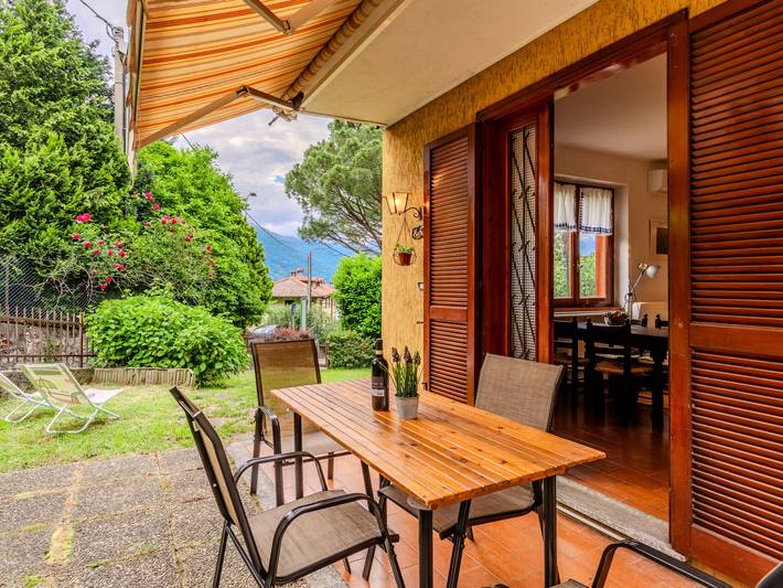 Ferienwohnung für 4 Personen, mit Terrasse und Garten in Bellano