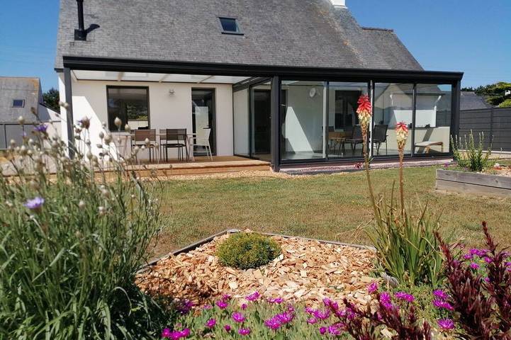 Location de vacances pour 6 personnes, avec jardin et terrasse à Pleumeur-Bodou