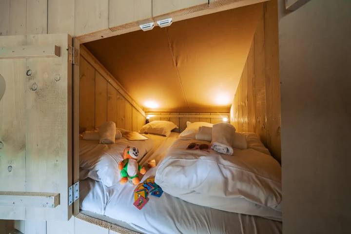 Tent for 9 people, with sauna and children pool as well as hot tub - 1