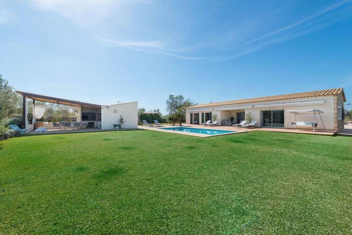 Sa Finca - Villa with private pool in Muro. Free Wifi in Muro, North Majorca