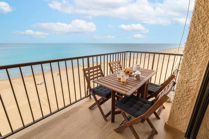 Ganze Wohnung, Ferienwohnung für 6 Personen mit Balkon in Playa Moncayo, Guardamar del Segura
