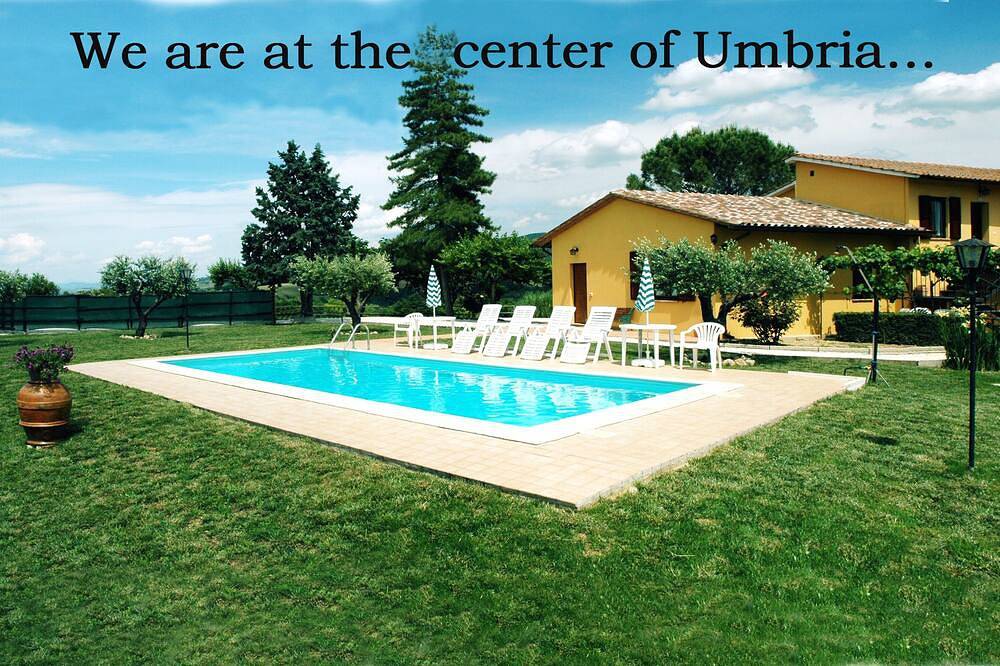 L'Ulivo: apartamento en una granja en el centro de Umbria, a 15 minutos de Asís in Deruta, Provincia de Perugia