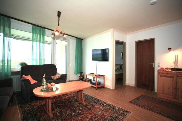 Ferienwohnung für 4 Personen, mit Balkon und Seeblick in Immenstaad - 3