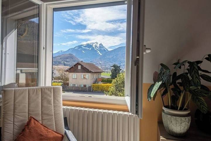Appartement de vacances pour 5 personnes, avec piscine et sauna ainsi que jardin et jacuzzi