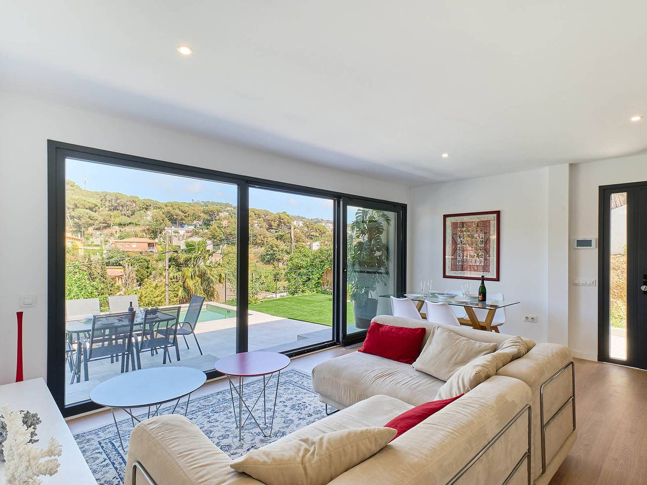 Villa moderna en Lloret del Mar con piscina privada, jardín y barbacoa, a 10 km de la playa in Aiguaviva Parc, Vidreras