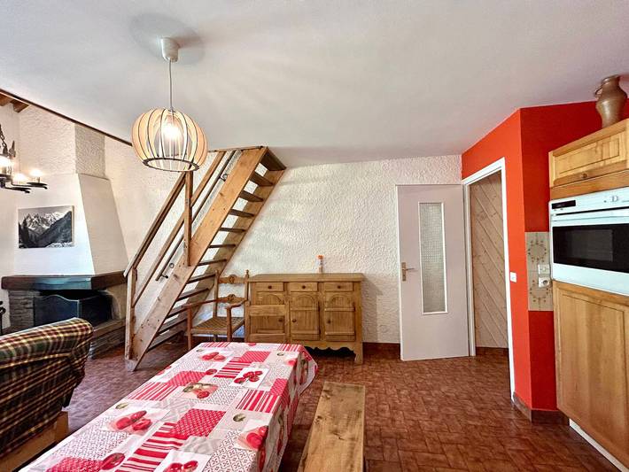 Ganze Wohnung, Gemütliche 3-Zimmer-Wohnung, zentrumsnah, Pisten und Aktivitäten, ideal für 8 Personen in La Clusaz, Annecy und Umgebung