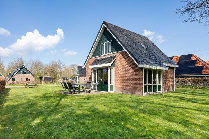 Holiday home for 8 people, with terrace and garden - 1
