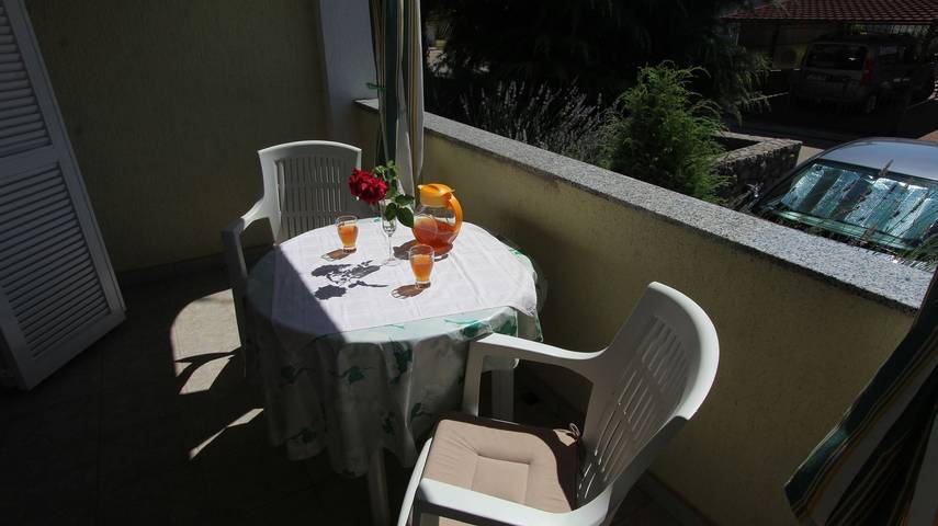 Ferienwohnung für 2 Personen, mit Balkon/Terrasse, mit Haustier in Kroatien - 2