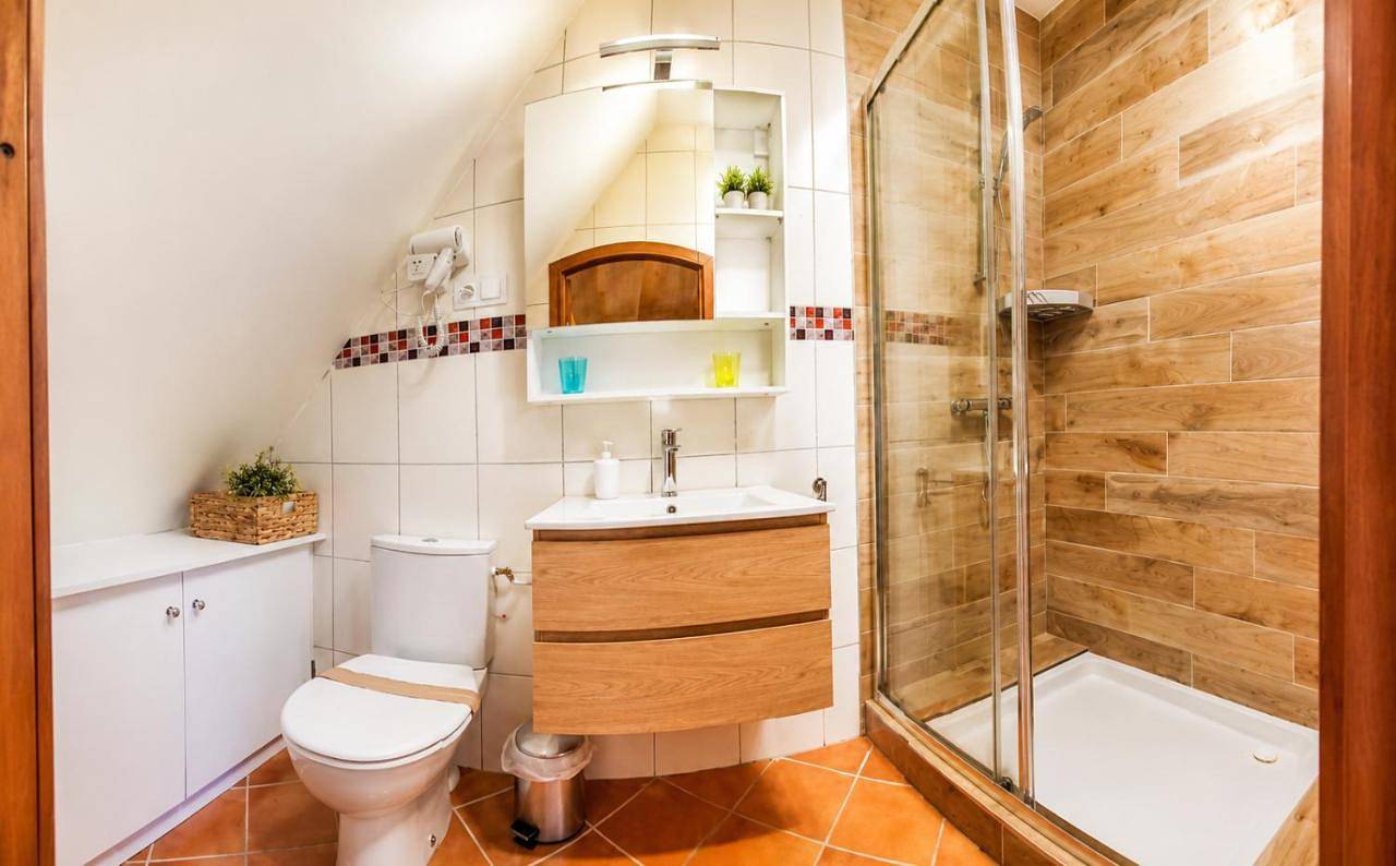 Marypratjoulou Chambres d'hôtes- salle de bain privative- spacieux calme- Gr34- Front de mer- Petit déjeuner compris in Porspoder, Région de Brest
