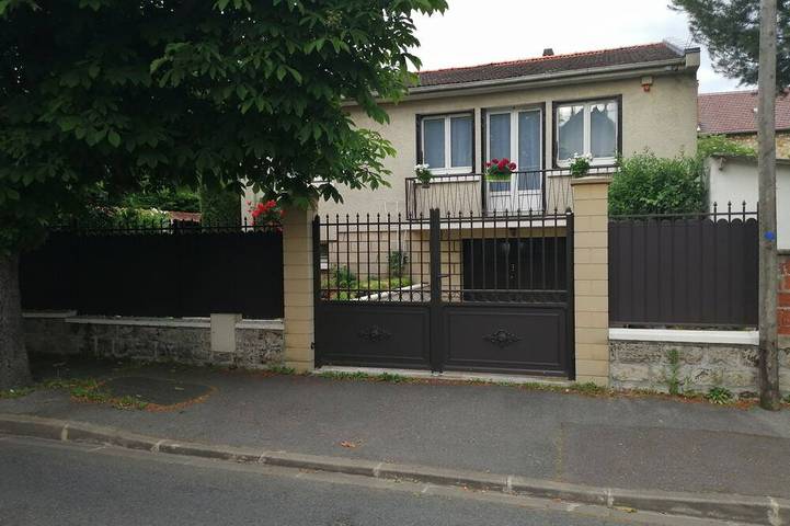 Maison de vacances pour 6 personnes, avec Piscine à Conflans-Sainte-Honorine