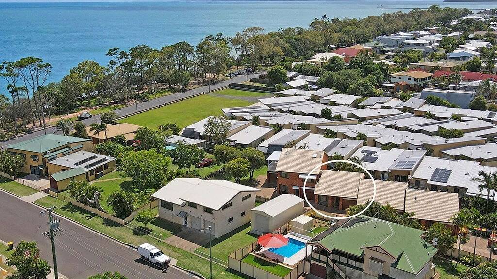 Seabatical on Cypress - Holiday by the Sea in Urangan, Hervey Bay