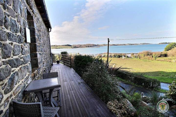 Gîte pour 4 personnes, avec jardin et jacuzzi ainsi que sauna et terrasse à Kerbors - 2