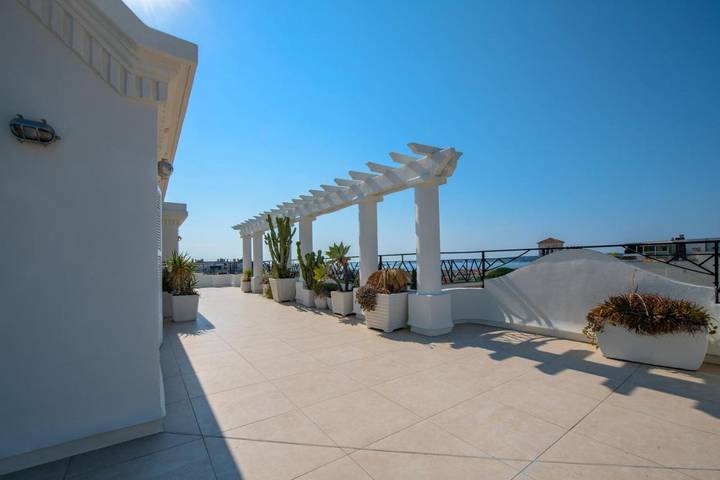 Chambre d’hôte pour 6 personnes, avec terrasse à Cannes - 3