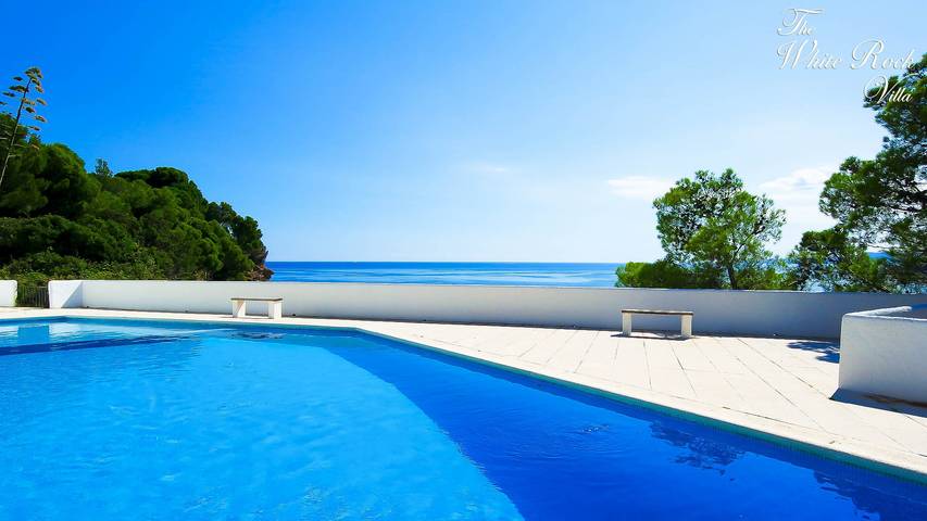 Chalet para 10 personas, con jardín además de piscina y vistas al mar en Provincia de Gerona - 4