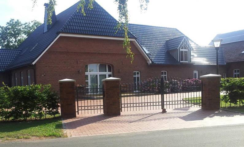Ferienwohnung für 4 Personen, mit Terrasse und Garten sowie Ausblick