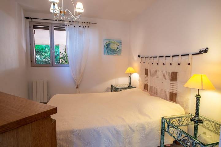 Villa pour 4 personnes, avec jardin et terrasse, animaux acceptés dans Palombaggia - 2