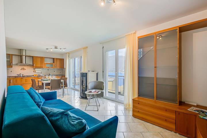 Villa pour 4 personnes, avec terrasse et vue sur le lac, adapté aux familles en Suisse - 2