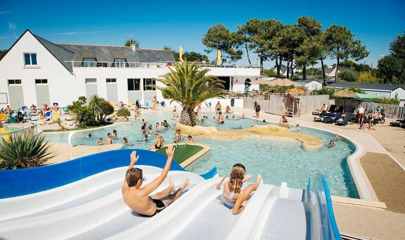 Camping pour 5 personnes, avec Piscine
