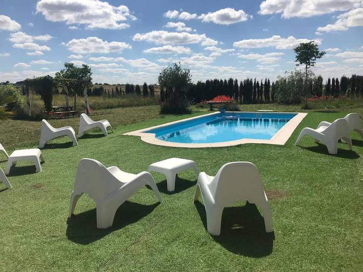 Casa rural para 8 personas, con jardín y piscina - 1