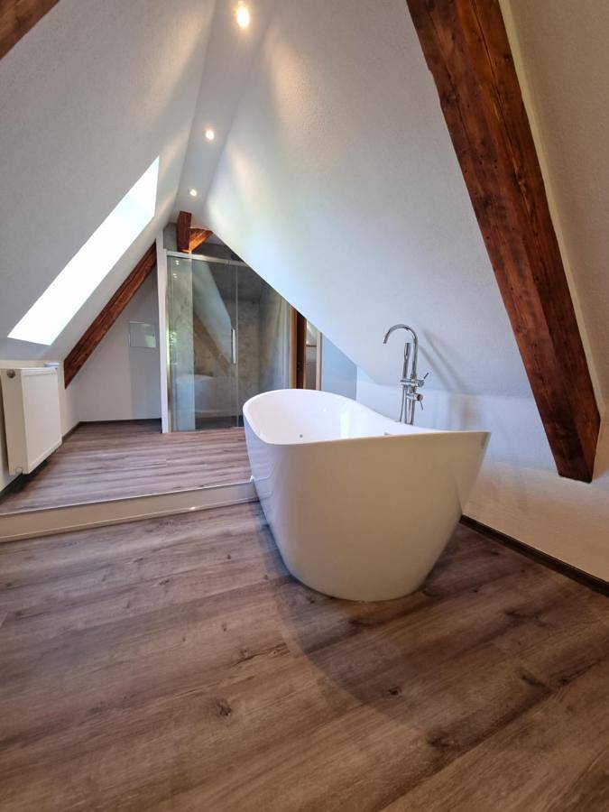 Ferienwohnung für 4 Personen, mit Balkon und Terrasse sowie Ausblick in Braunfels
