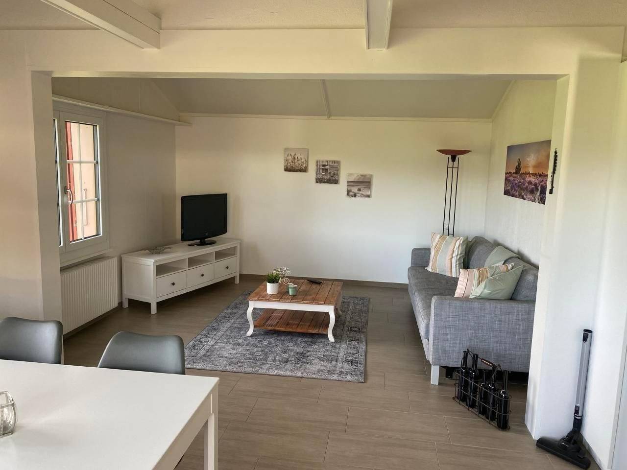 Ganze Wohnung, Bijou Höfen in Höfen b. Thun, Stocken-Höfen