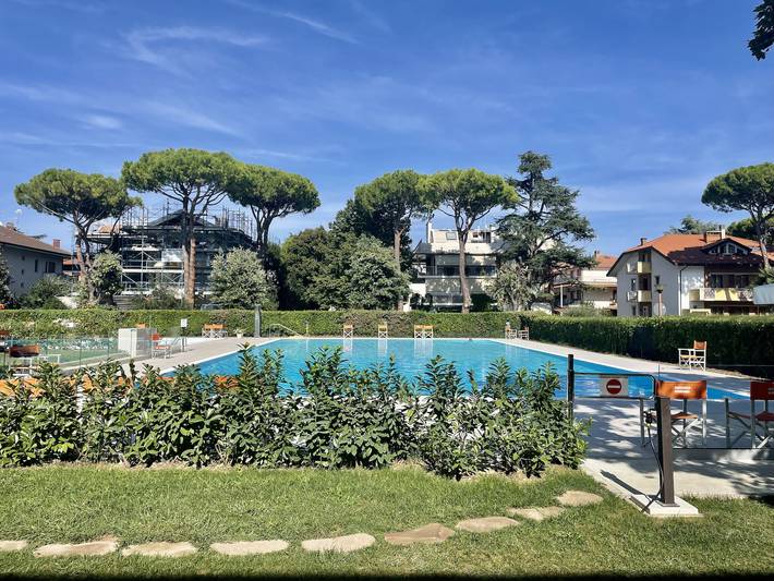 Ferienwohnung für 4 Personen, mit Balkon und Pool - 1